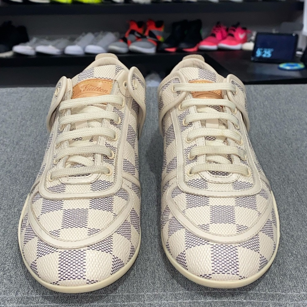 🛑SOLD🛑🌐LOUIS VUITTON DAMIER AZUR BOOGIE SNEAKER🌐 - Picture 2 of 12